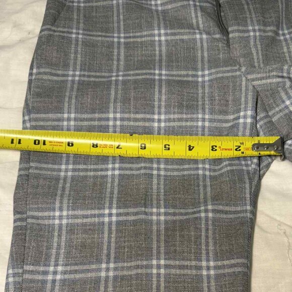 Egara Grey & Blue Check Patterned Two-Piece Suit - 36R & 30x30 - Picture 8 of 11